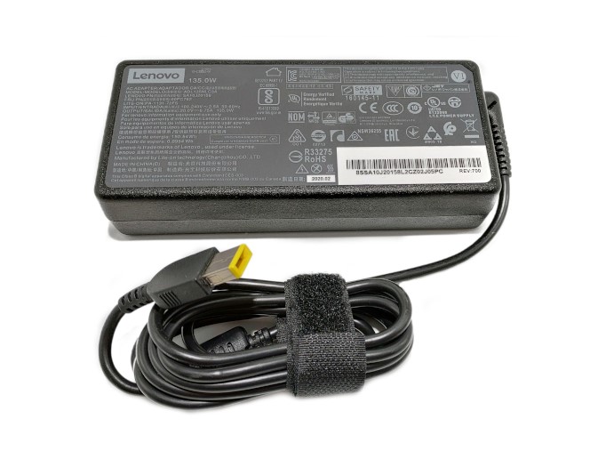 Lenovo Napájecí adaptér pro noteboky ThinkPad 135W (Slim Tip) + Kabel